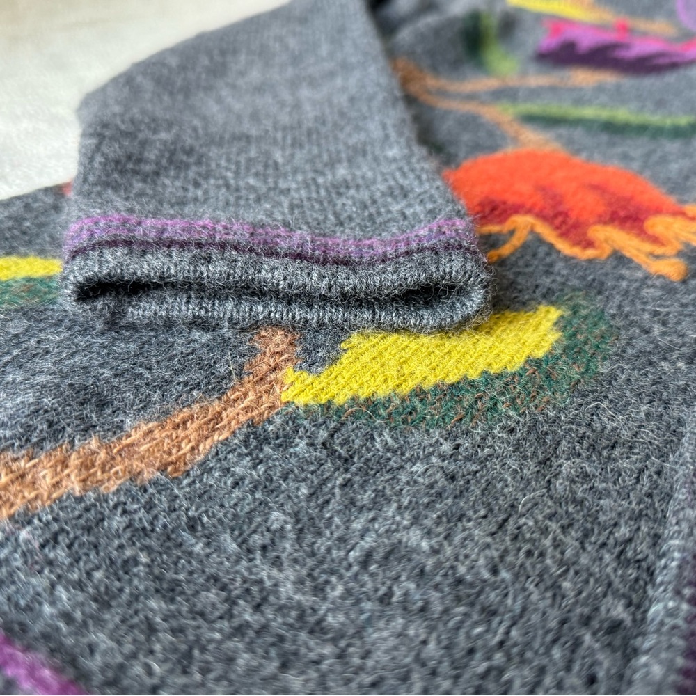 🦙🧶100% Peruvian Alpaca Floral Embroidered Button-Up Sweater Cardigan - Picture 10 of 13